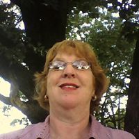 Elizabeth Irvin Photo 9