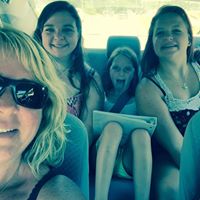 Julie Sutton Photo 41