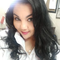 Elizabeth Cavazos Photo 27