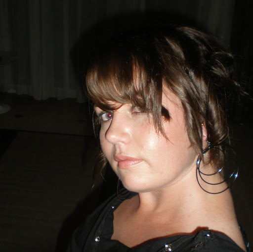 Renee Warner Photo 34