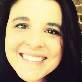 Rachel Hendricks Photo 10