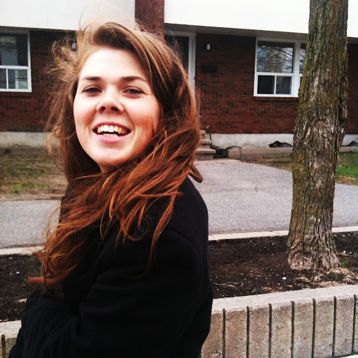 Ann Simmons Photo 27