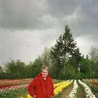 Mary Holzapfel Photo 9