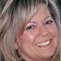Jane Reynolds Photo 25