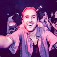 Max Elliot Photo 12