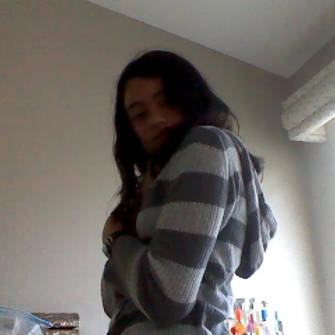 Ella Gomez Photo 18