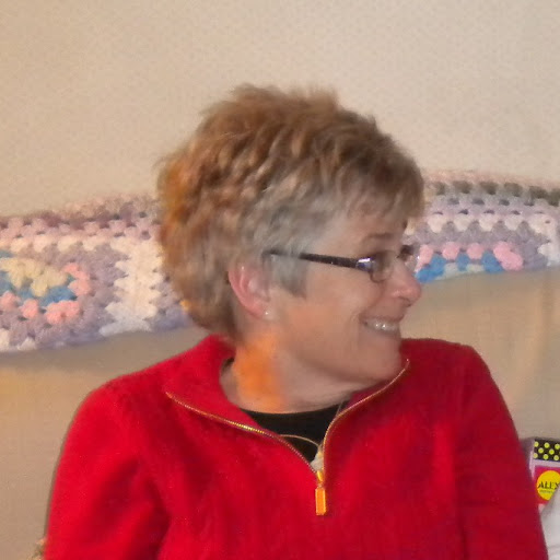 Linda Erwin Photo 25
