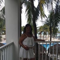 Renee Hughes Photo 11