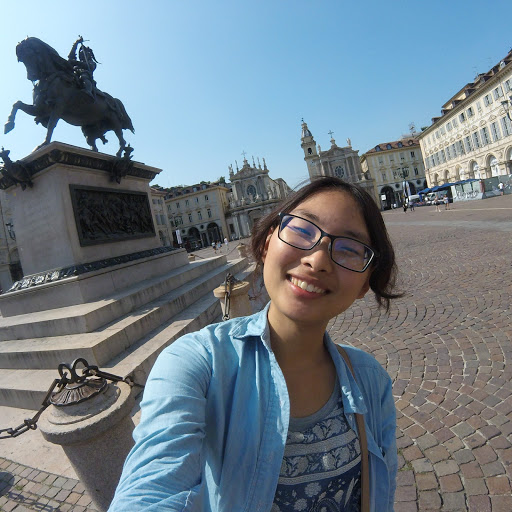 Julia Lin Photo 26