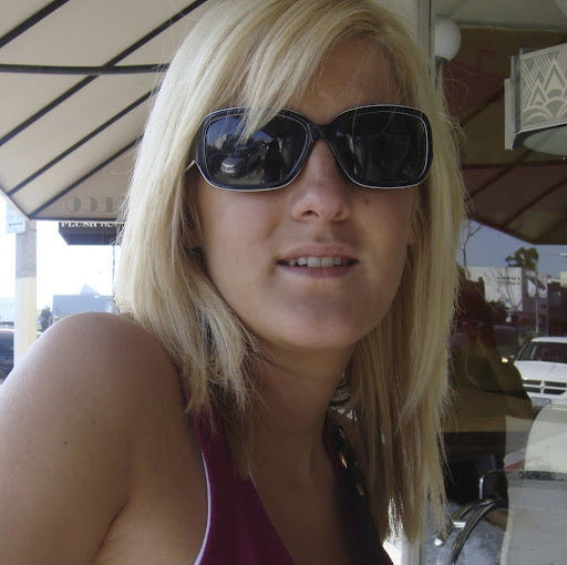 Kate Roth Photo 16