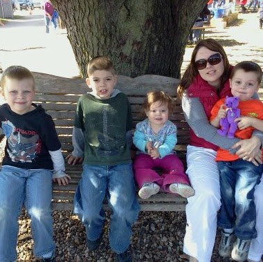 Erin Holmes Photo 21