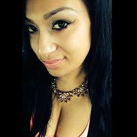 Stephanie Flores Photo 23