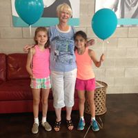 Anna Burdick Photo 21