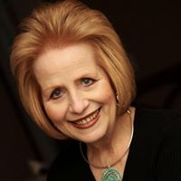 Jan Reynolds Photo 27