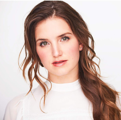 Elizabeth Knowles Photo 29