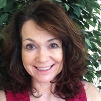 Jane Harper Photo 18