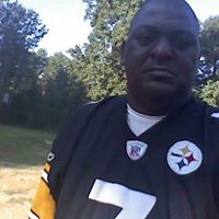 Eddie Magee Photo 4