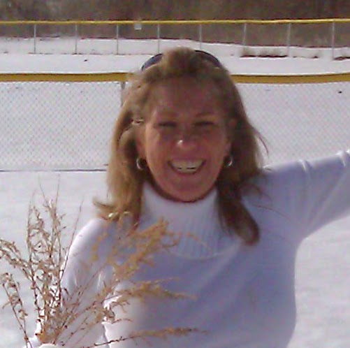 Joan Gordon Photo 27