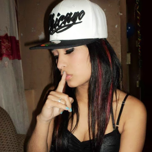 Elizabeth Villarreal Photo 11
