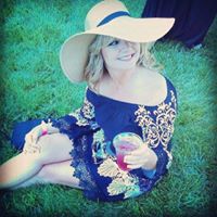 Holly Distefano Photo 6