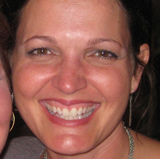 Sara Huffman Photo 24