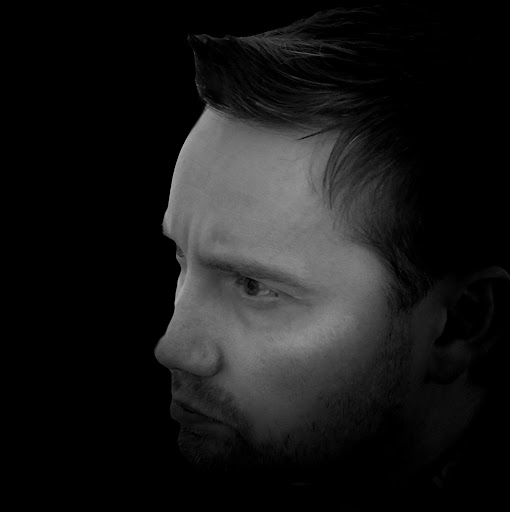 Christopher Calvert Photo 16