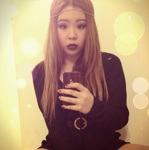 Vivian Trinh Photo 6