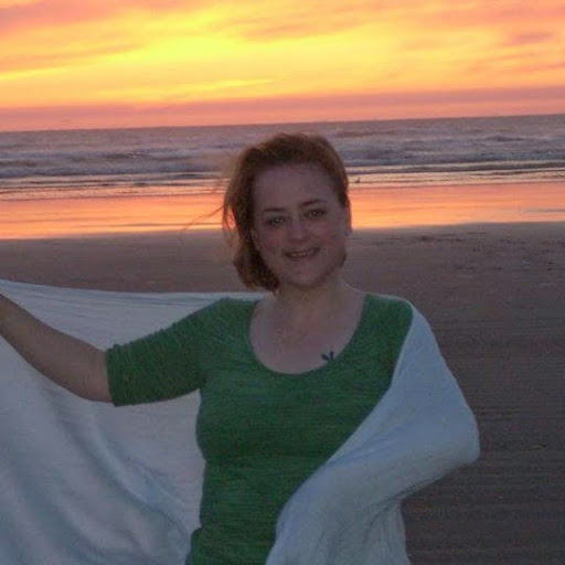 Aimee Simmons Photo 9
