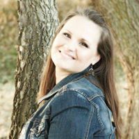 Kimberly Lowe Photo 40