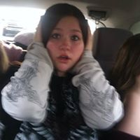 Elizabeth Newcomb Photo 13