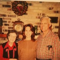 Shelley Phillips Photo 16