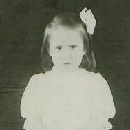 Bobbie Phillips Photo 15