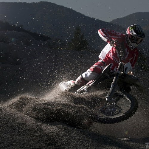 Daniel Weeks Photo 17