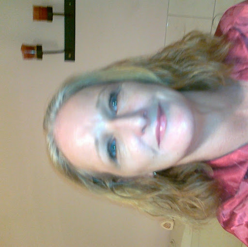 Debbie Hannan Photo 4