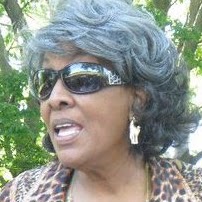 Vivian Robinson Photo 25