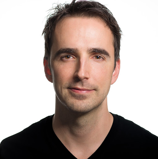 Michael Kerr Photo 28