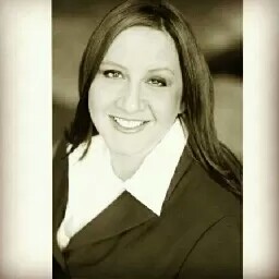 Christina Graham Photo 15