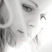 Amy Power Photo 5