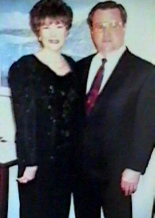 Linda Cooper Photo 39