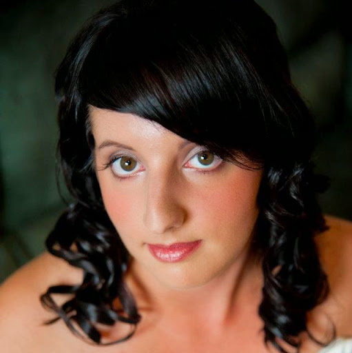 Christine Armstrong Photo 21