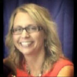 Angela Gallagher Photo 17
