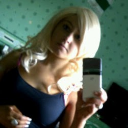 Laura Vallance Photo 17