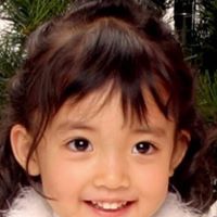 Lilly Chen Photo 11
