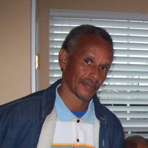 Ronald Holmes Photo 32