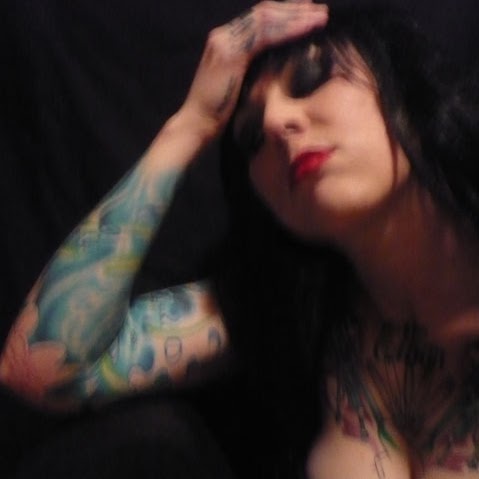 Julie Jenson Photo 33