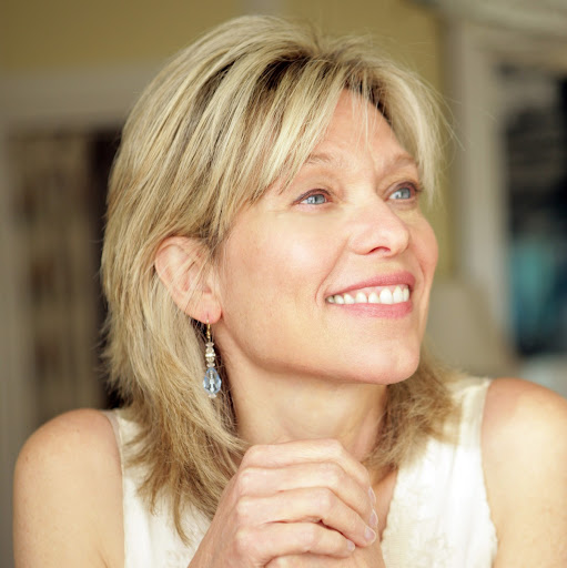 Liz Childs Photo 10