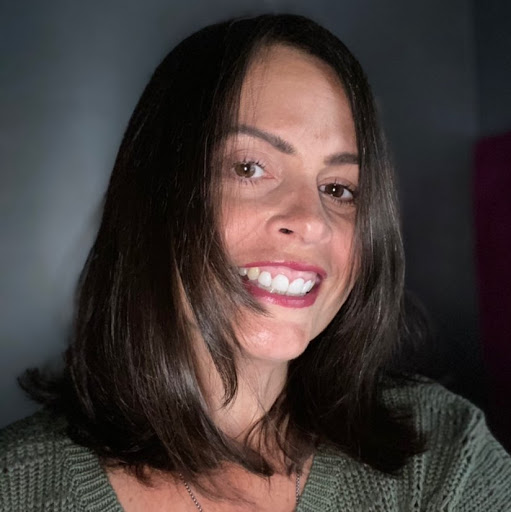 Rebecca Simon Photo 17