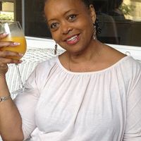 Sandra Drew Photo 13