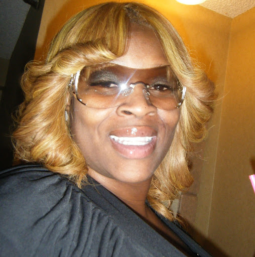 Erica Hodges Photo 31