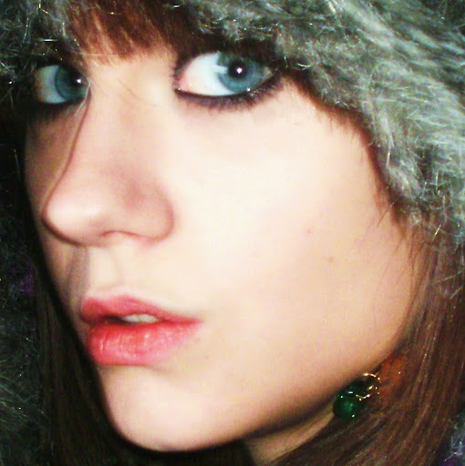 Anna Weiner Photo 5